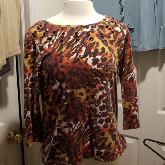 Bundle of 5 Tops (Size Medium) - Picture 3 of 8